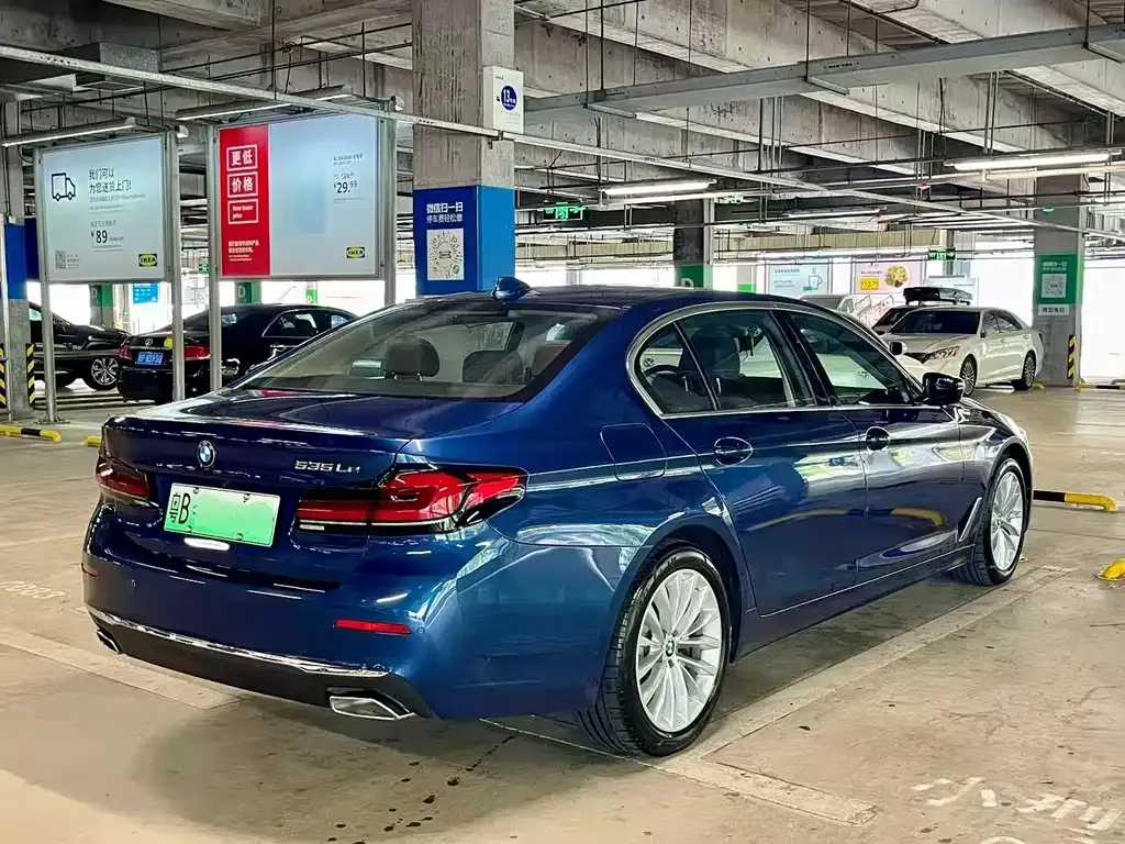 BMW 5 Series New Energy — фото 9