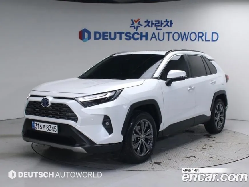 Toyota RAV4 — фото 1