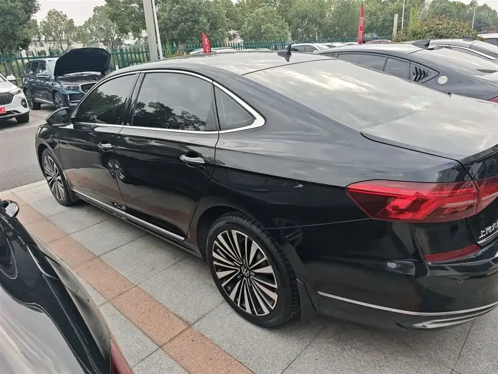 Volkswagen Passat — фото 5