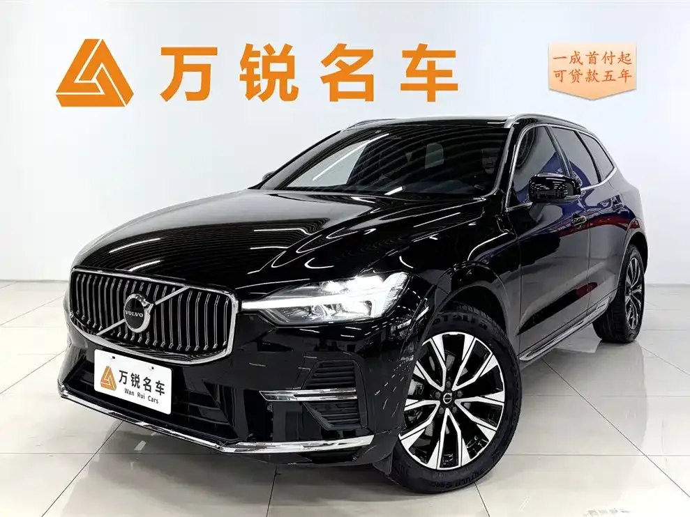 Volvo XC60 — фото 1
