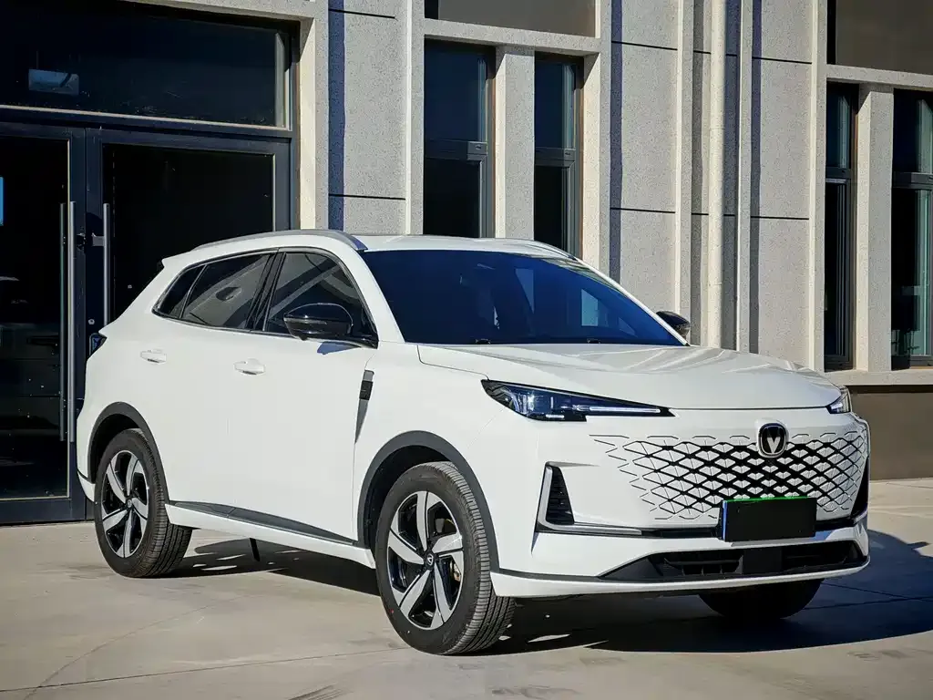 Changan CS55PLUS — фото 3