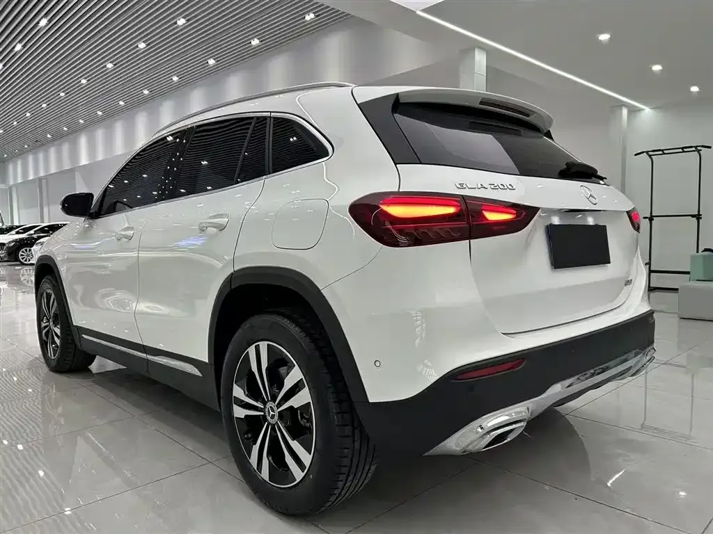 Mercedes-Benz GLA — фото 10