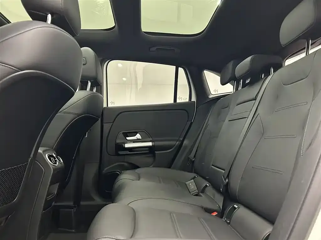 Mercedes-Benz GLA — фото 2