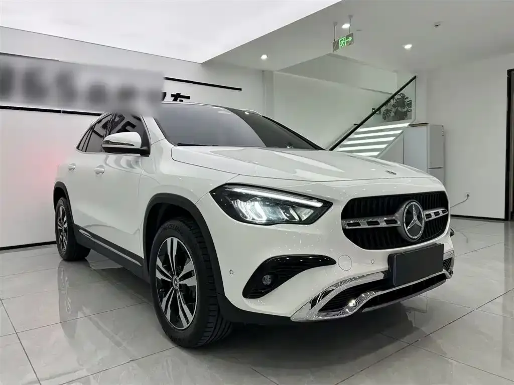 Mercedes-Benz GLA — фото 8
