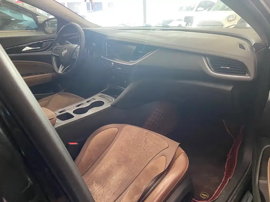 Buick Regal — фото 8