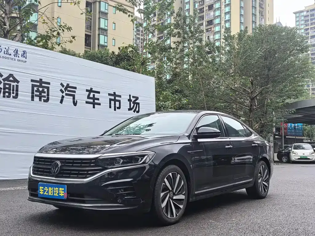 Volkswagen Passat — фото 1