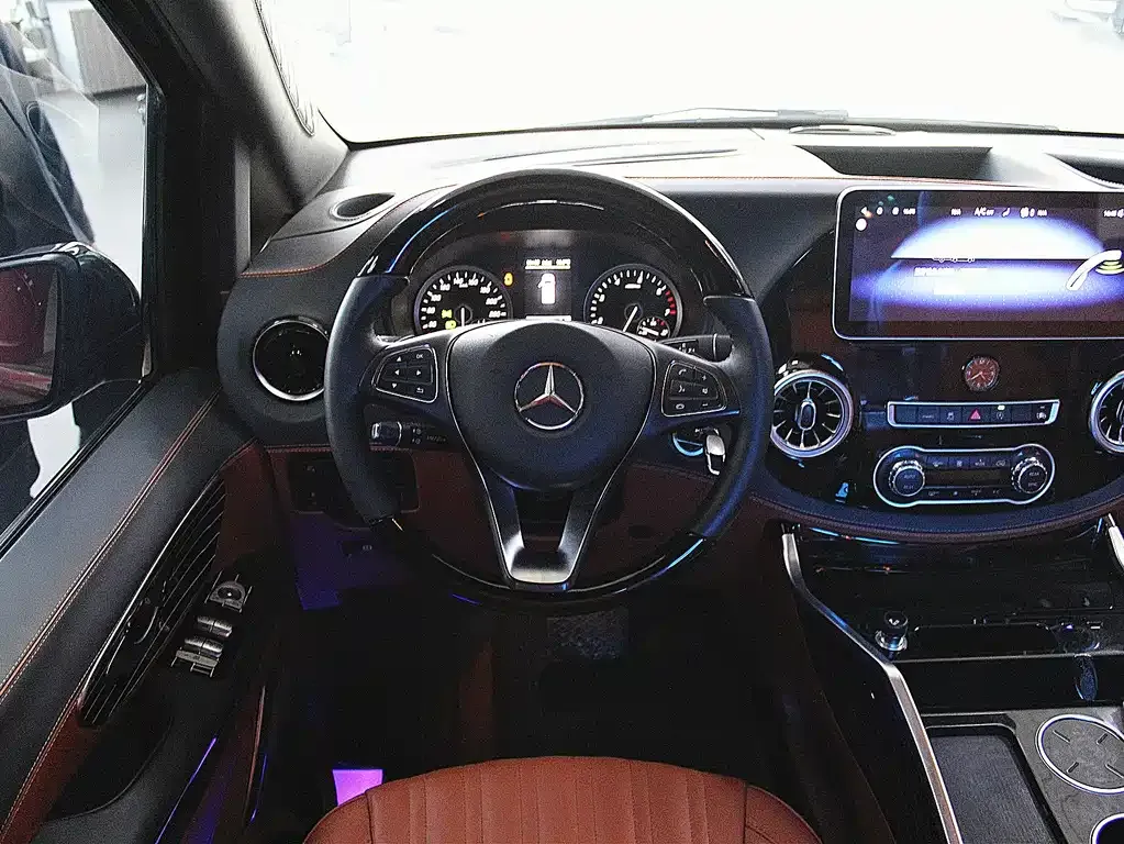 Mercedes-Benz Vito — фото 10