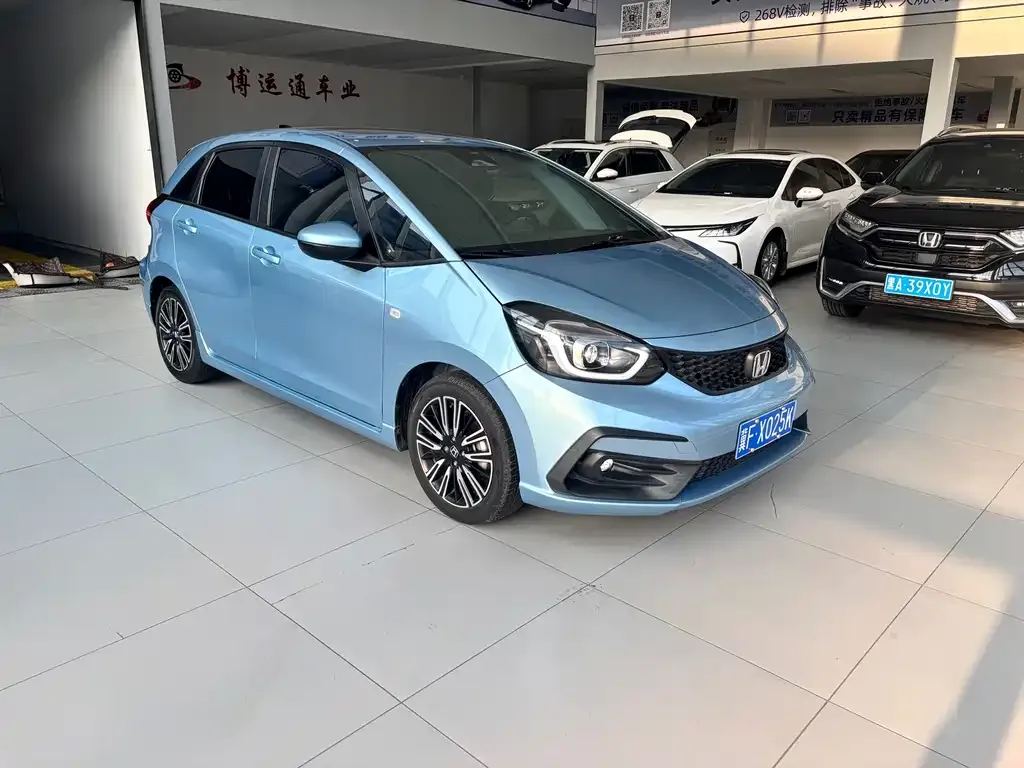 Honda Fit — фото 5