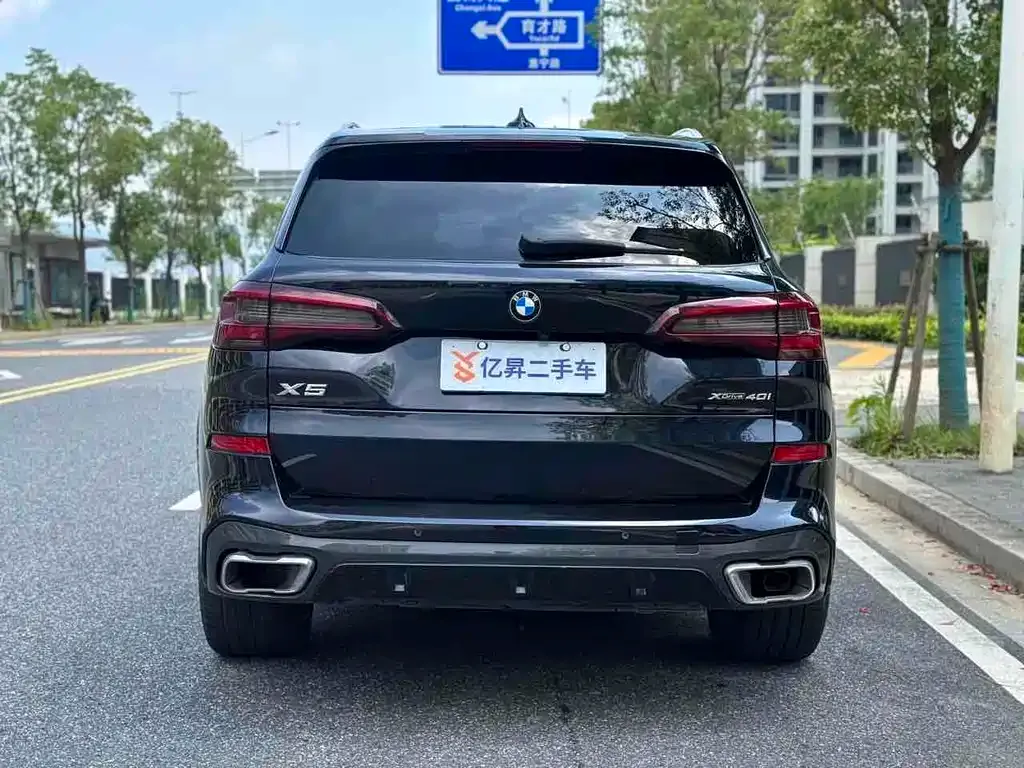 BMW X5 (Import) — фото 5