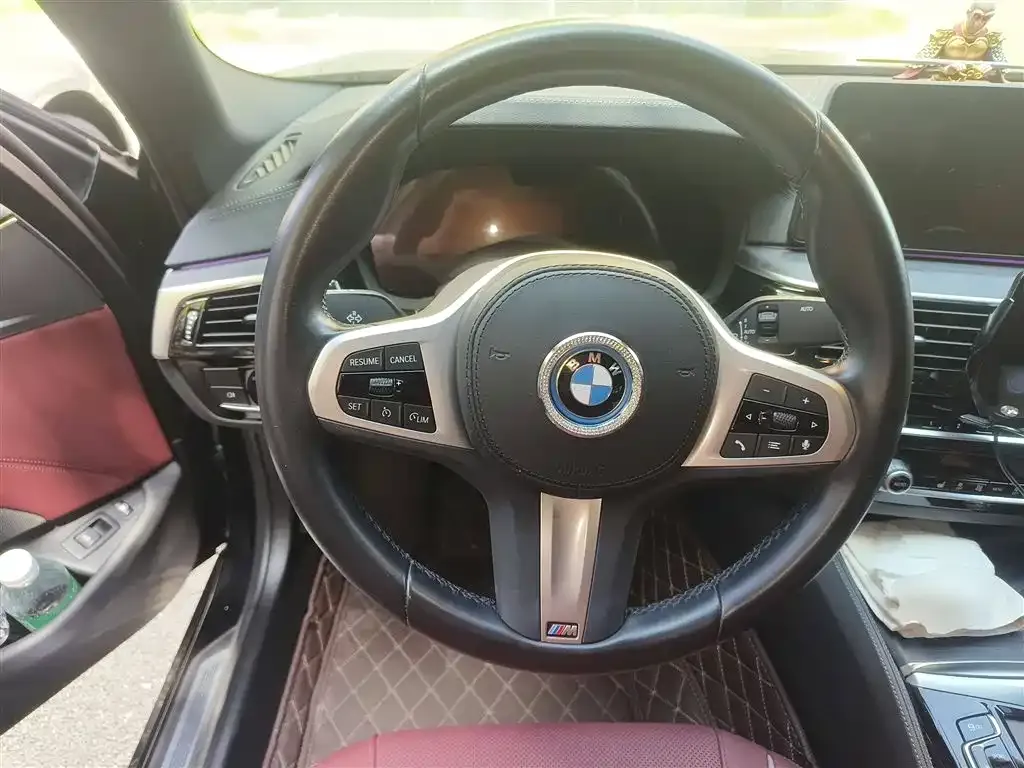 BMW 5 Series New Energy — фото 3