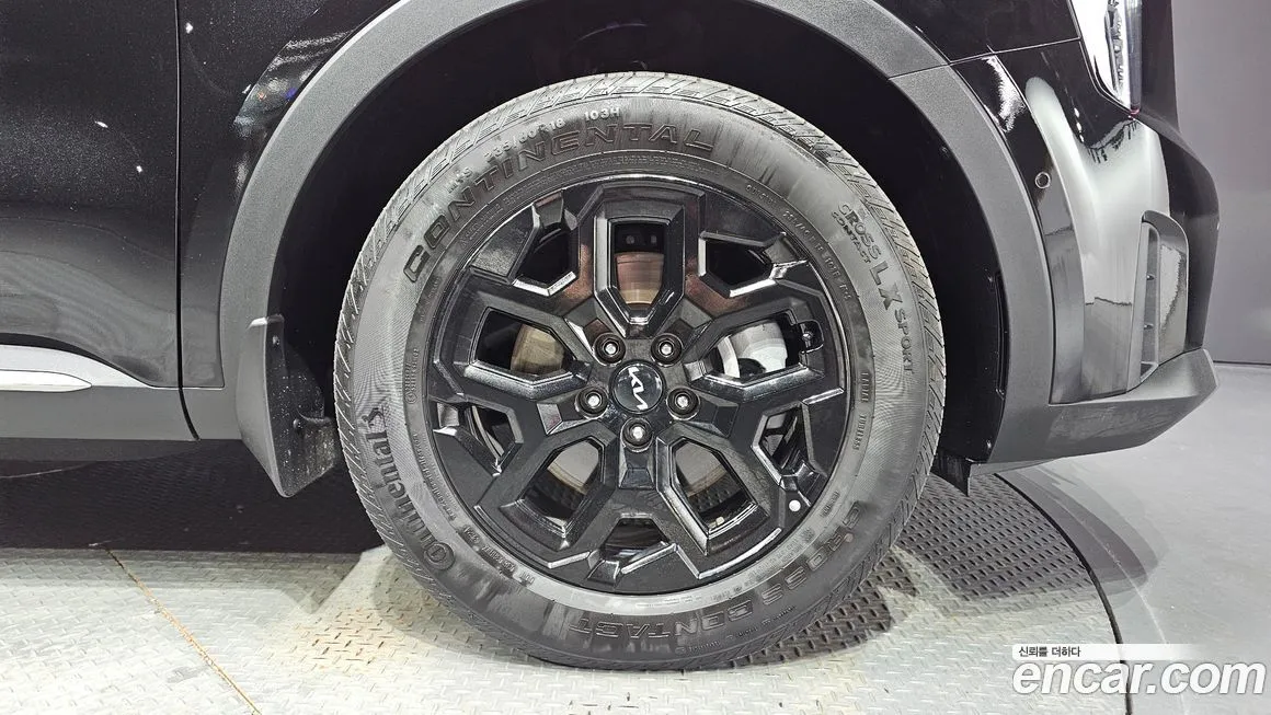 Kia Sorento — фото 5