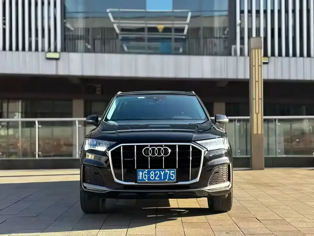 Audi Q7 — фото 2