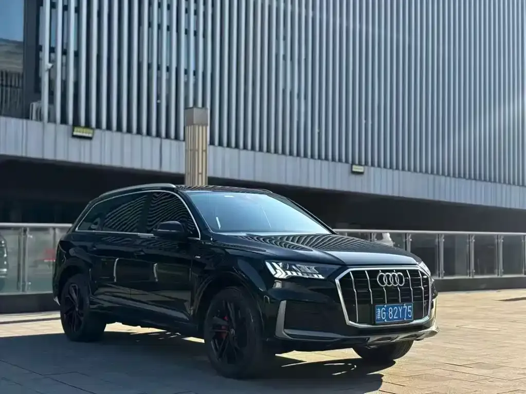Audi Q7 — фото 3