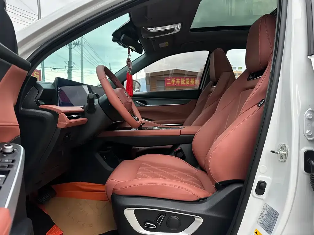 Changan CS75PLUS — фото 4