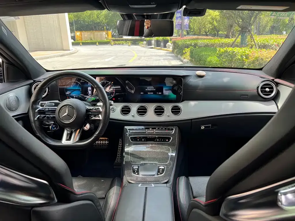 Mercedes-Benz E-Class AMG — фото 7