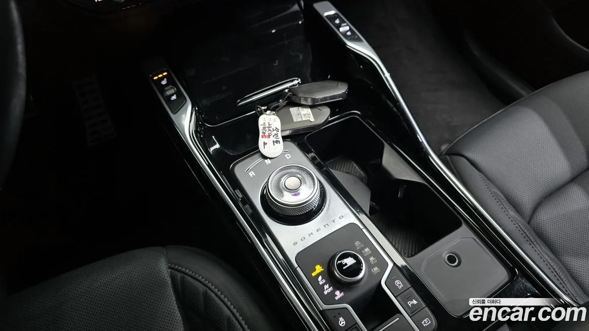 Kia Sorento — фото 9