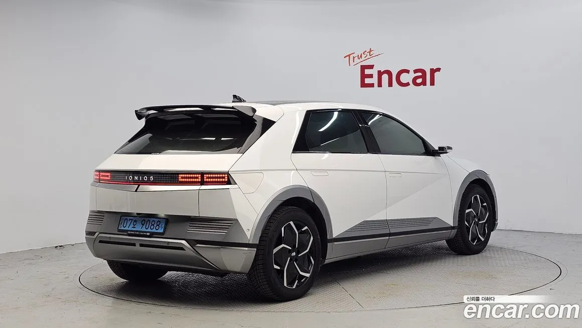 Hyundai Ioniq5 — фото 2