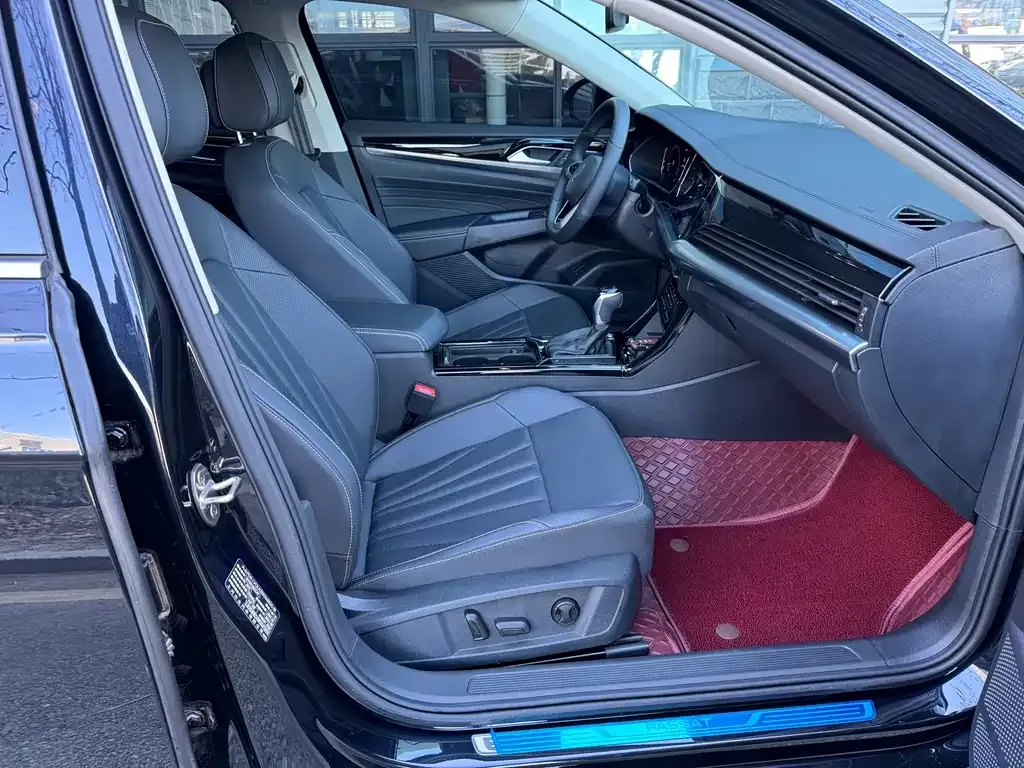 Volkswagen Passat — фото 10