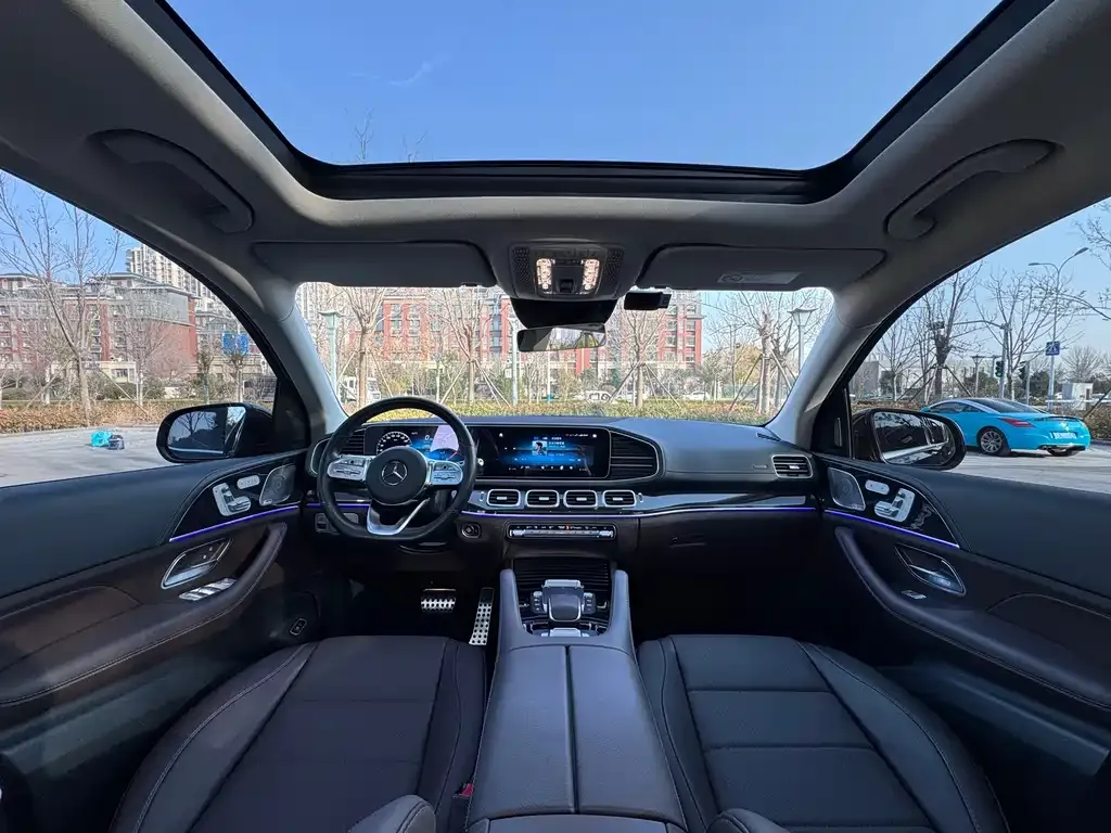 Mercedes-Benz GLS — фото 10