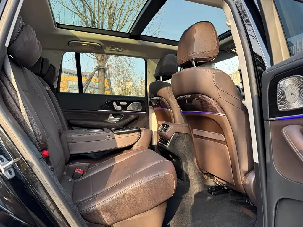 Mercedes-Benz GLS — фото 6