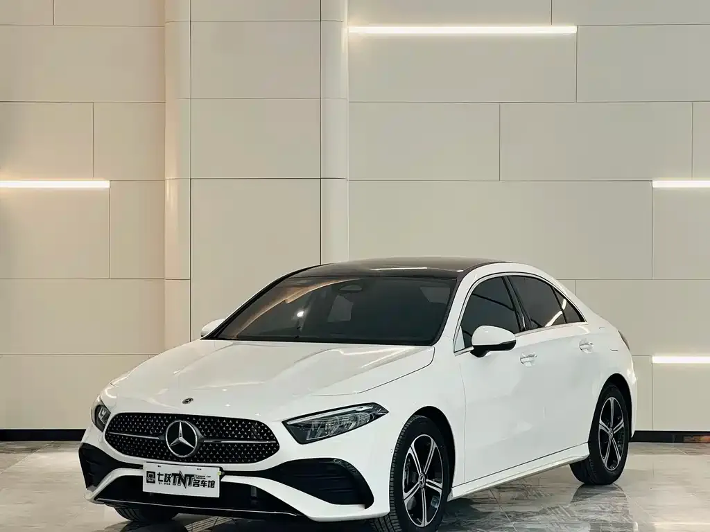 Mercedes-Benz A-Class — фото 1