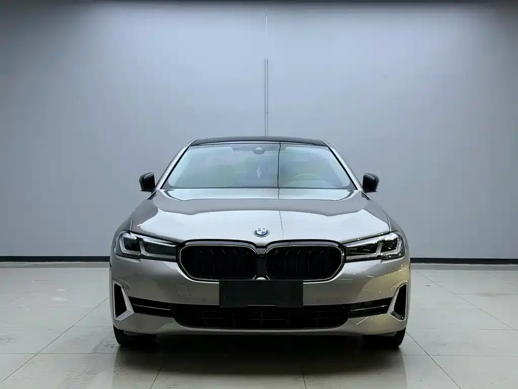 BMW 5 Series — фото 2