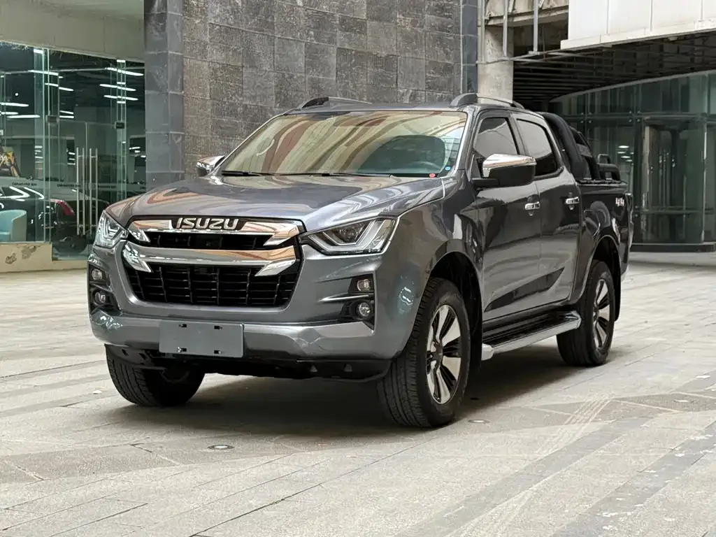 Isuzu D-MAX — фото 1