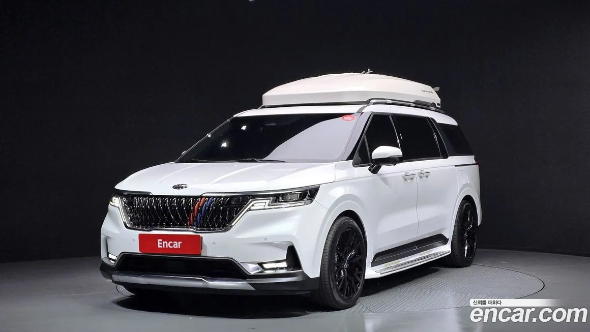 Kia Carnival — фото 1