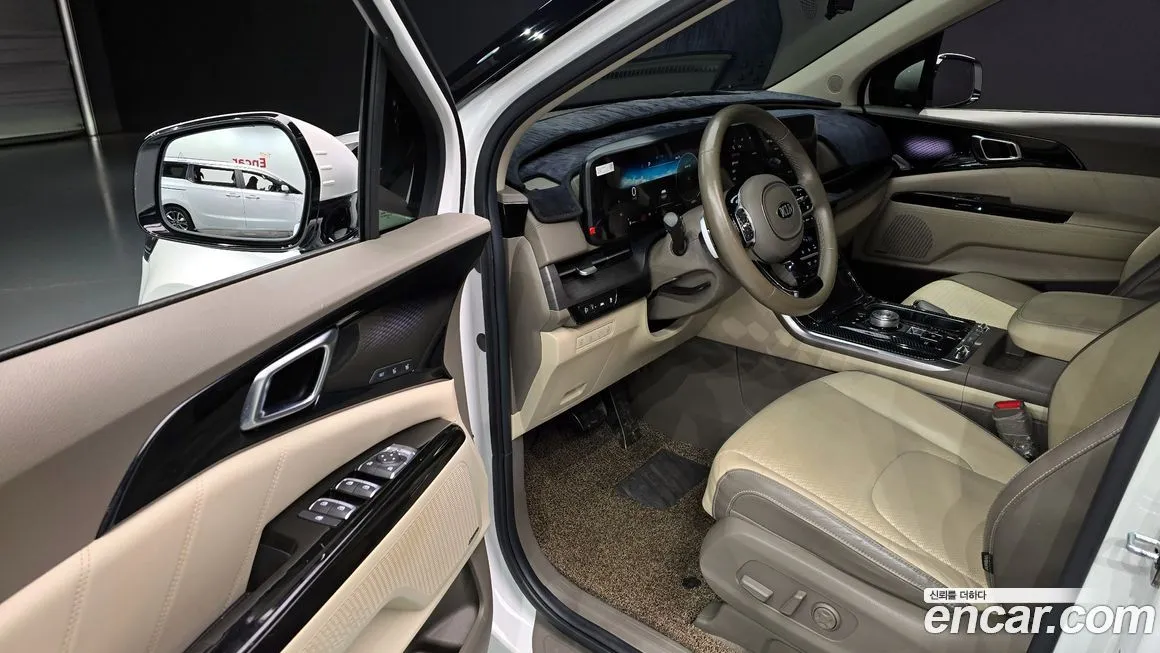 Kia Carnival — фото 10