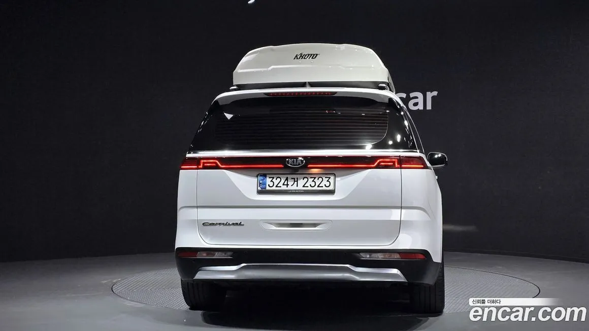 Kia Carnival — фото 4