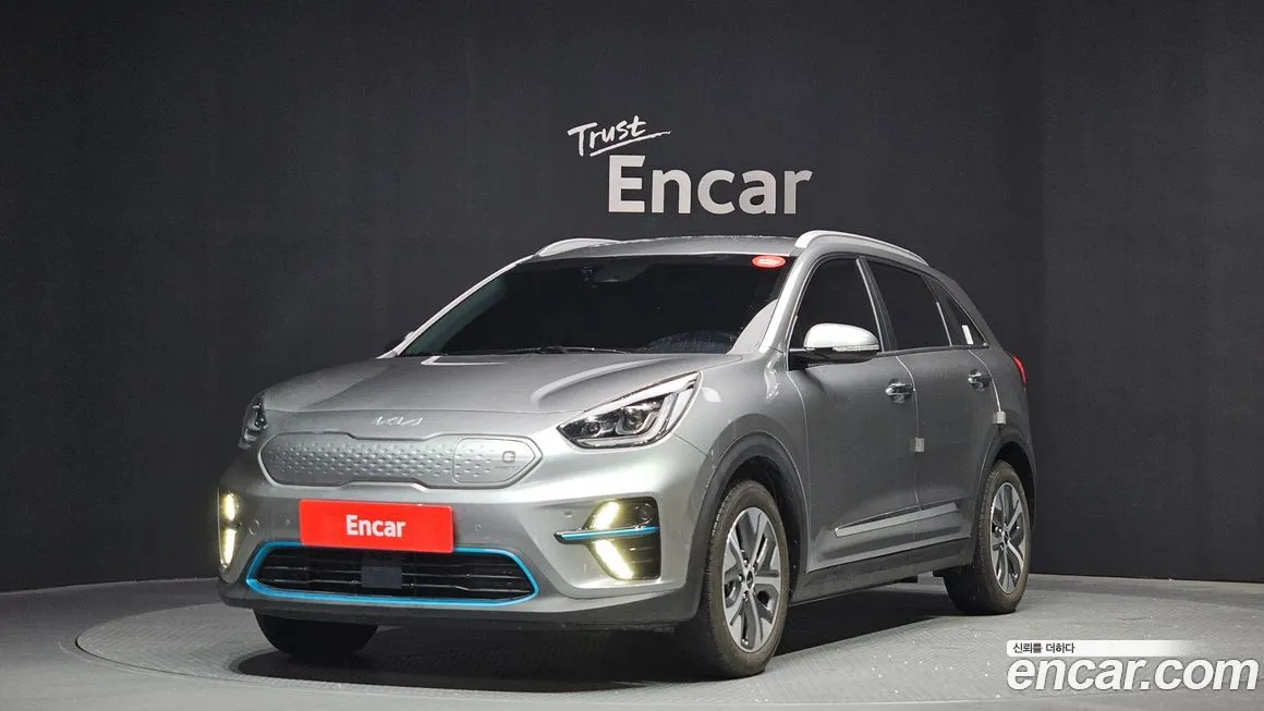 Kia Niro — фото 1