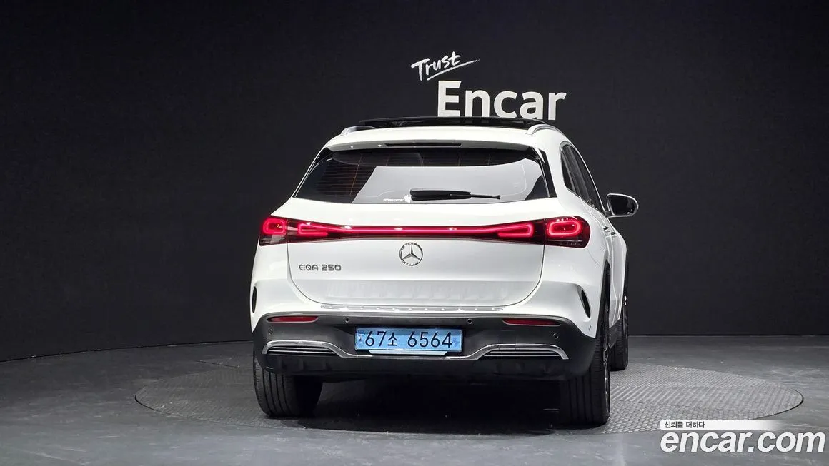 Mercedes-Benz EQA — фото 4