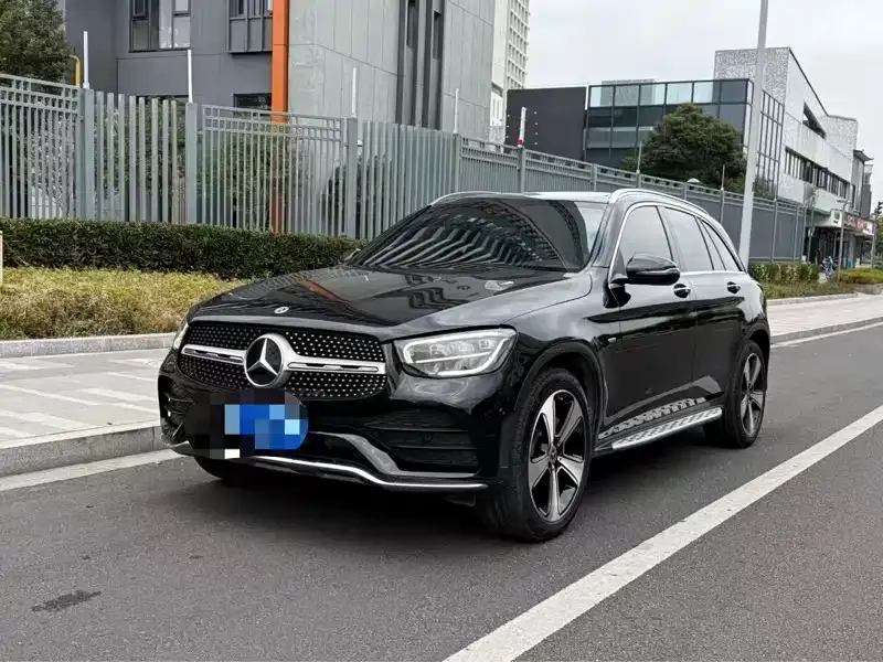 Mercedes-Benz GLC — фото 1