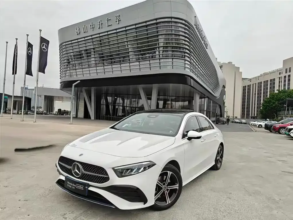 Mercedes-Benz A-Class — фото 1