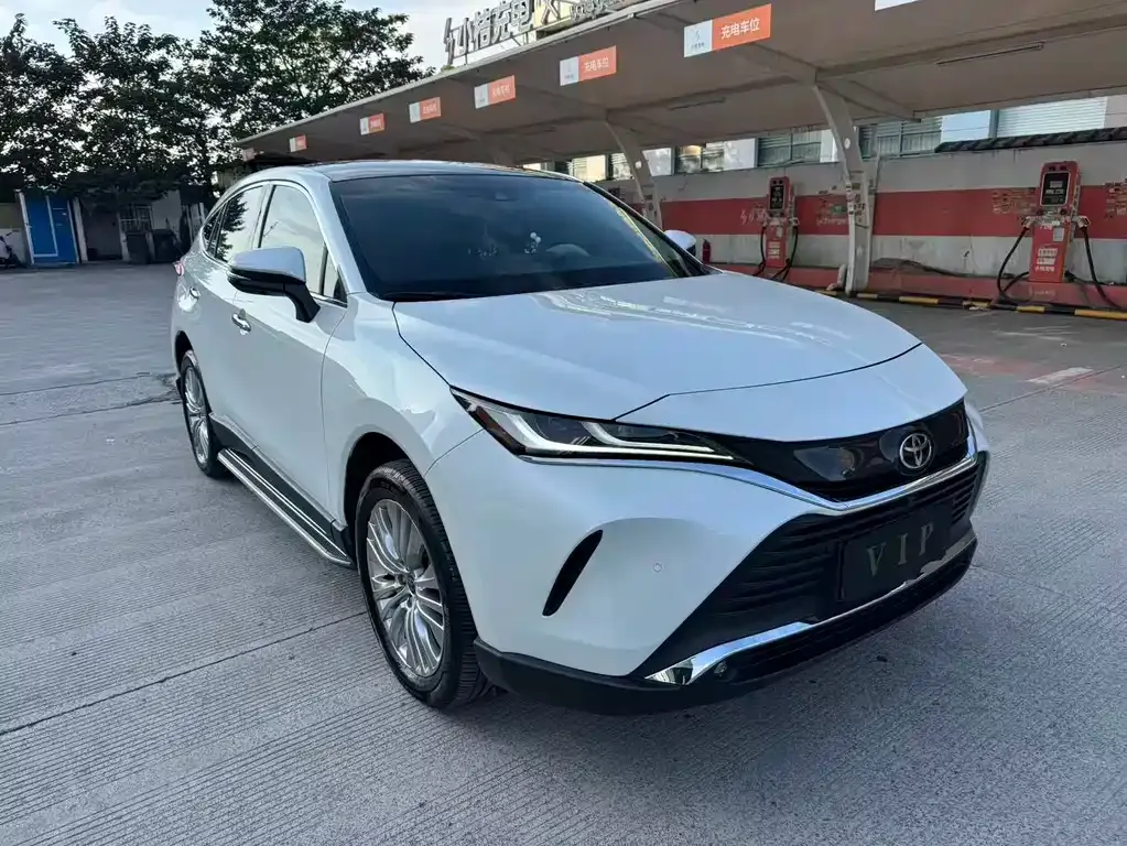Toyota Harrier — фото 3