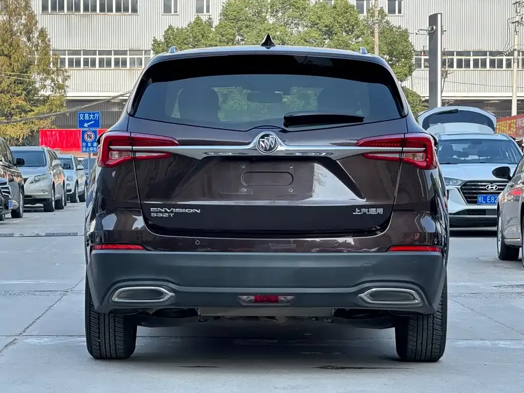 Buick Envision Plus — фото 5