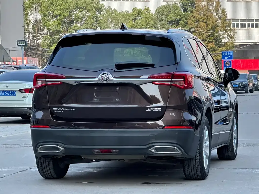 Buick Envision Plus — фото 6