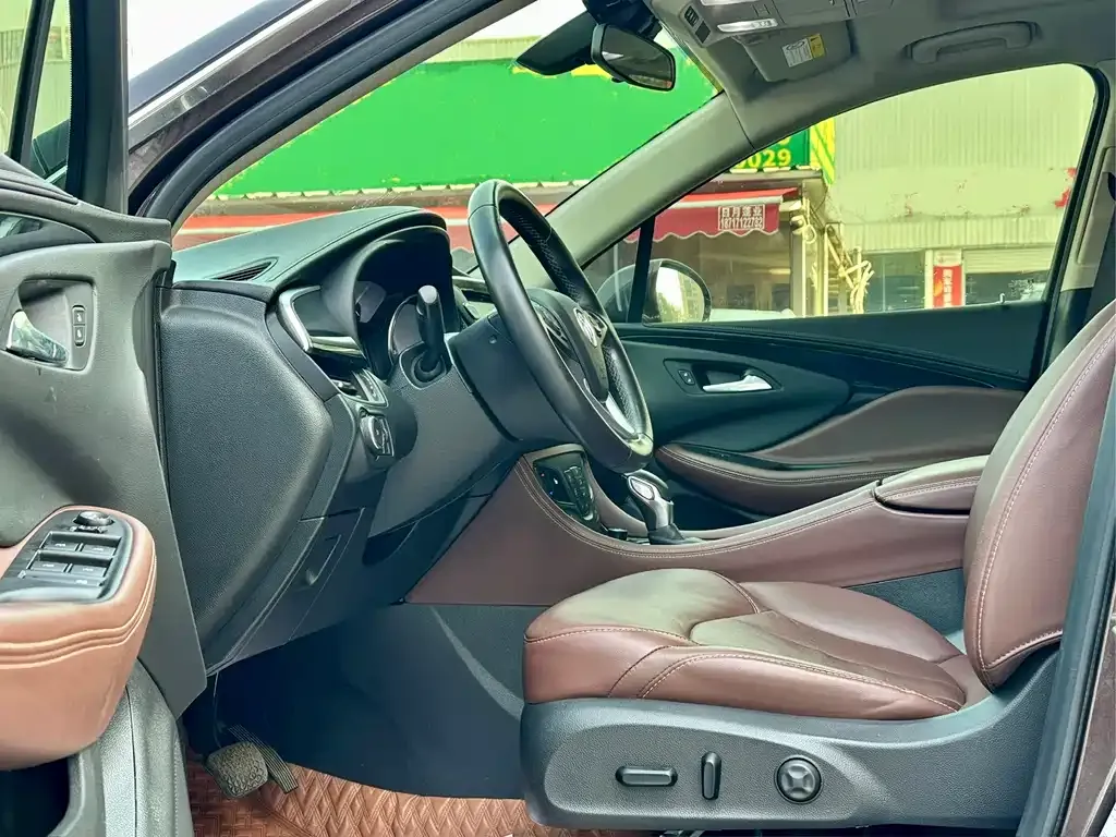 Buick Envision Plus — фото 7