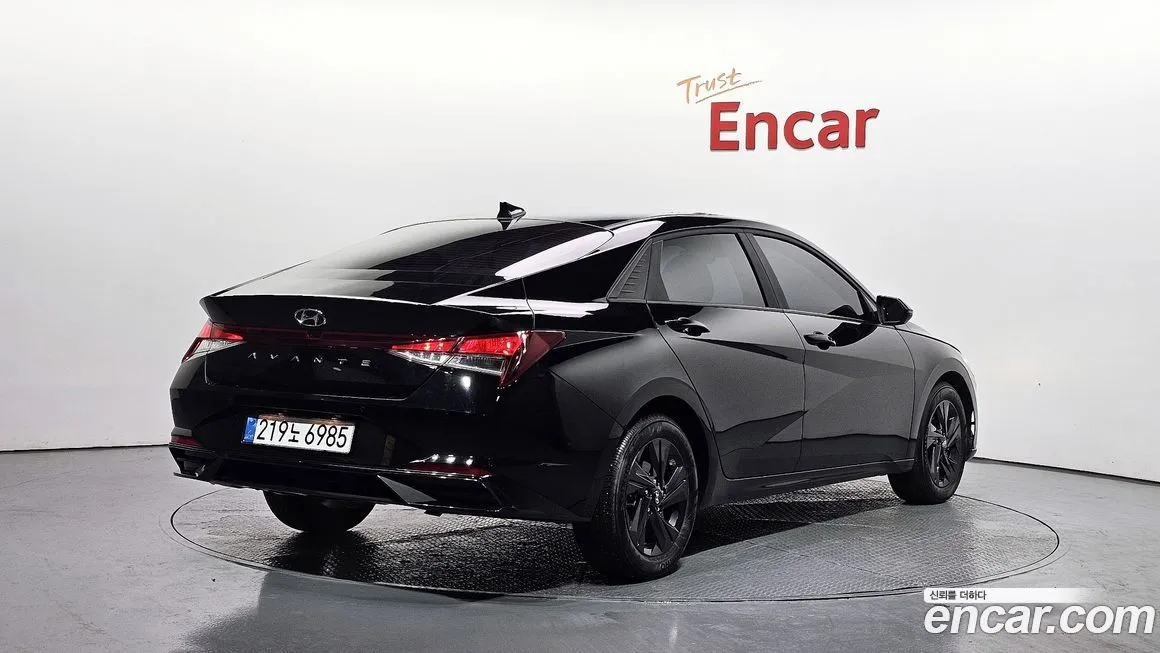Hyundai AVANTE — фото 2