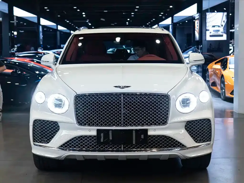 Bentley Bentayga — фото 3
