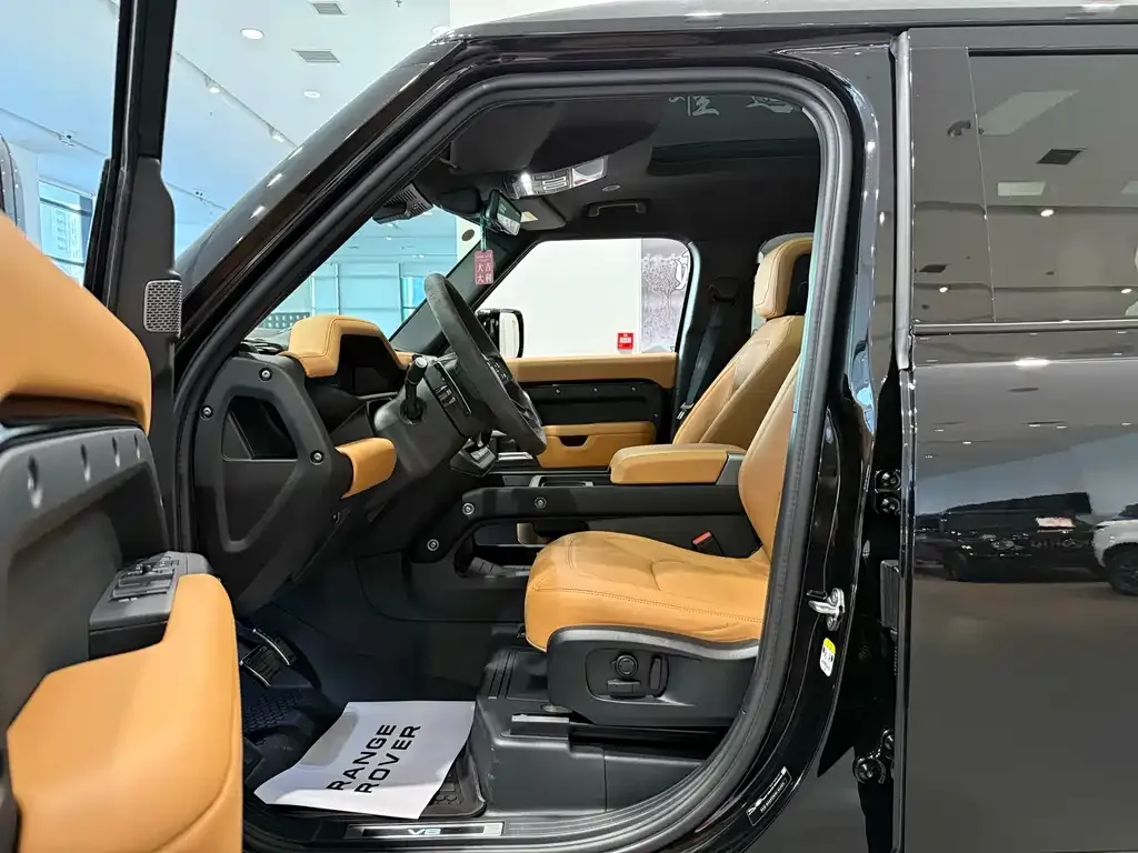 Land Rover Defender — фото 6