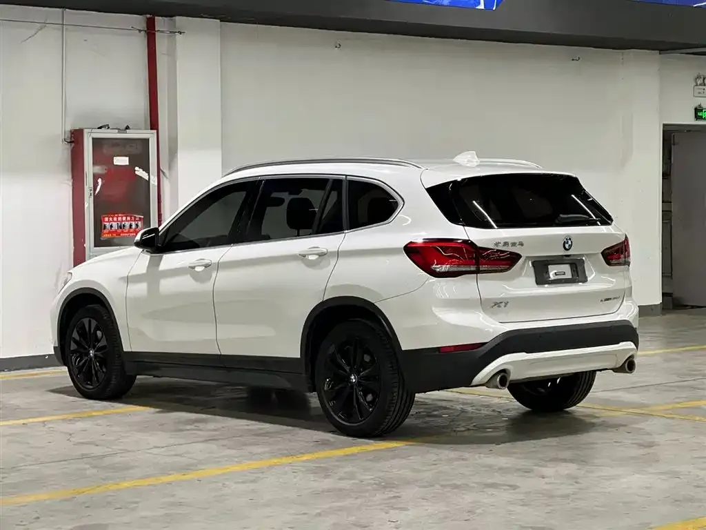 BMW X1 — фото 4