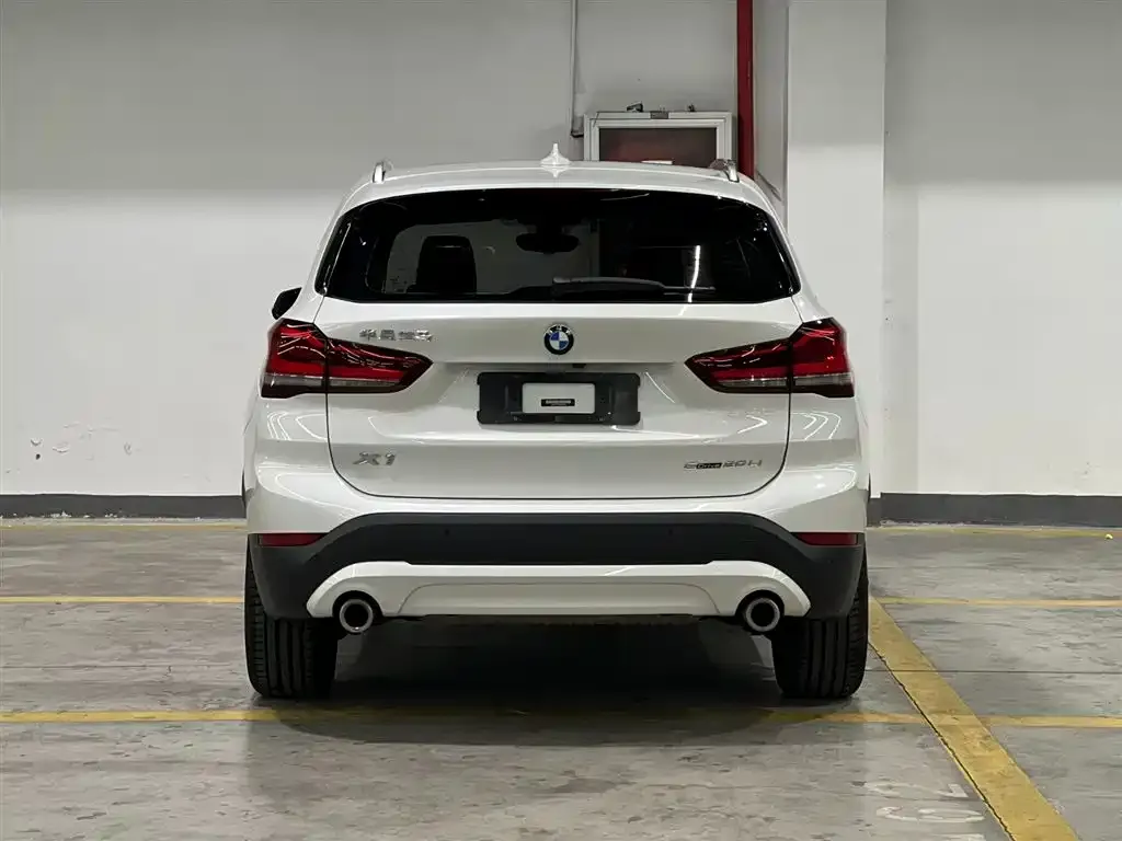 BMW X1 — фото 6