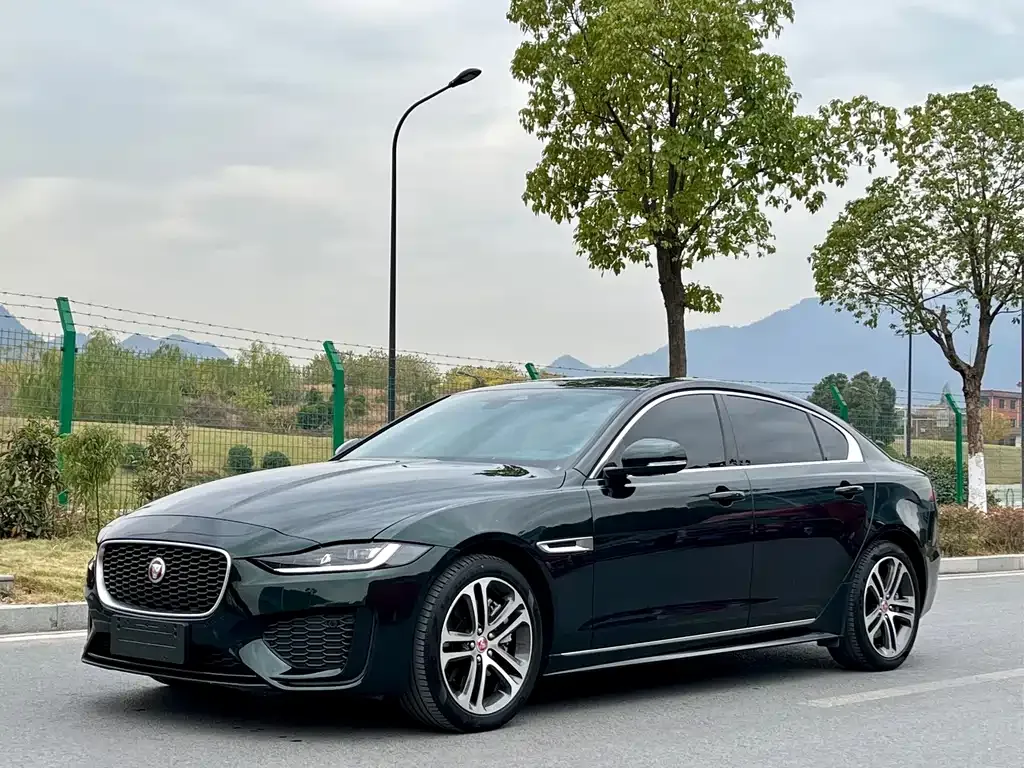 Jaguar XEL — фото 1