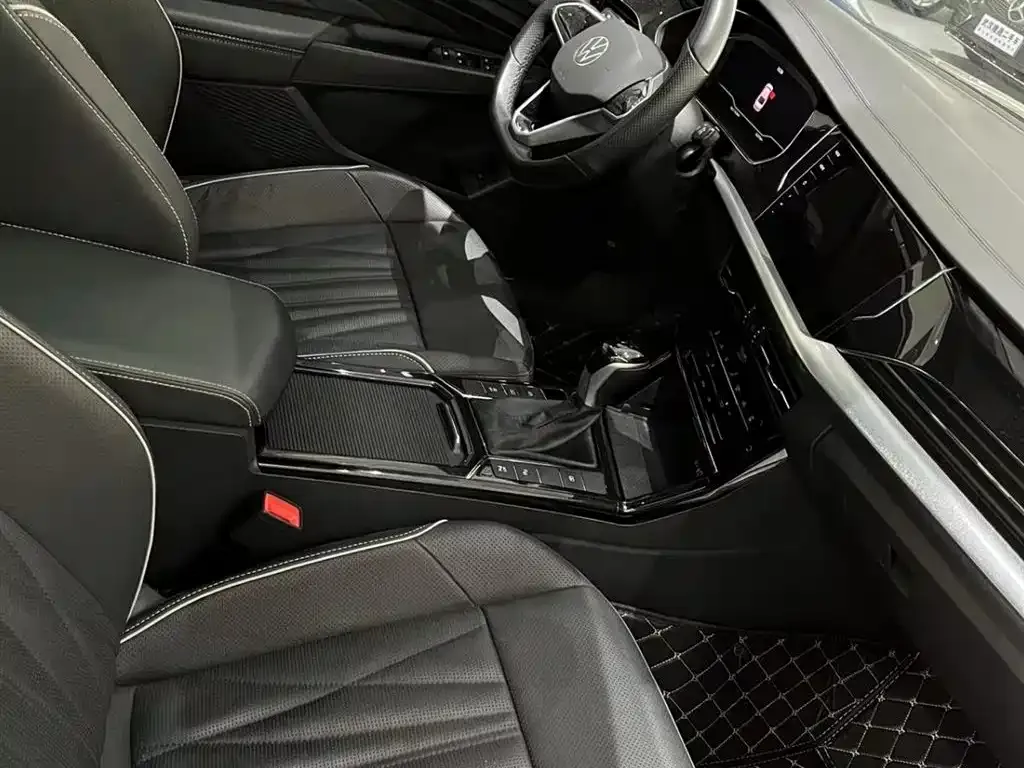 Volkswagen Passat — фото 6