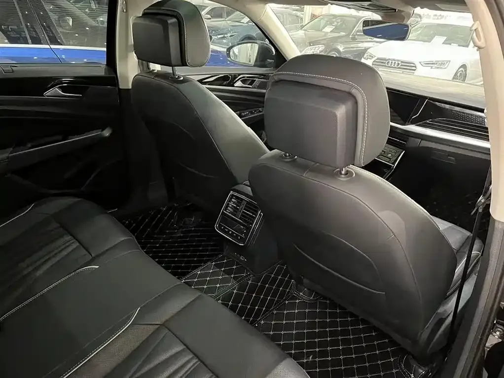 Volkswagen Passat — фото 7