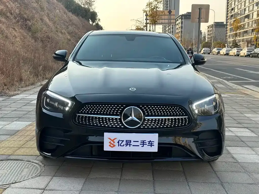 Mercedes-Benz E-Class (Import) — фото 2