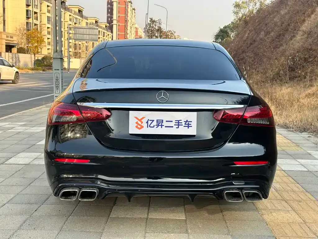 Mercedes-Benz E-Class (Import) — фото 5