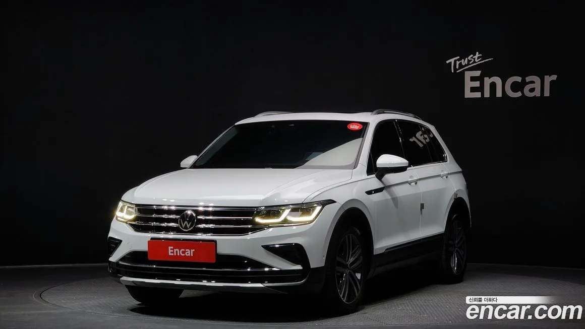 Volkswagen Tiguan — фото 1