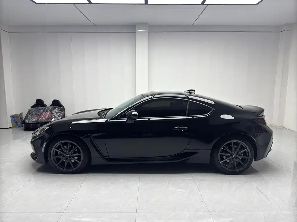 Subaru BRZ — фото 4